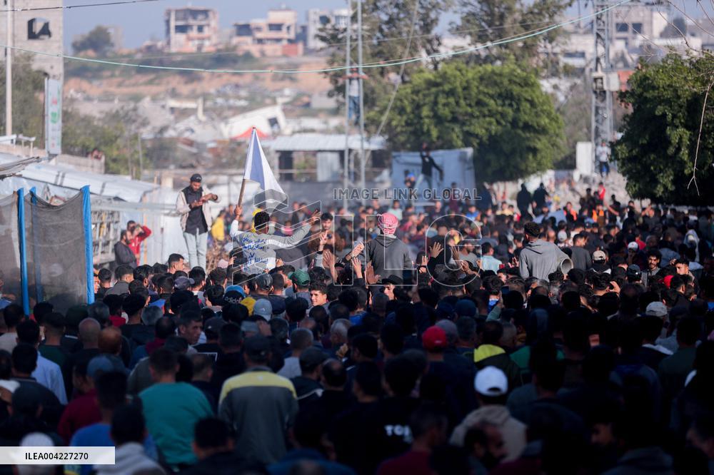 Gaza Protests Demand Hamas Exit - Palestine