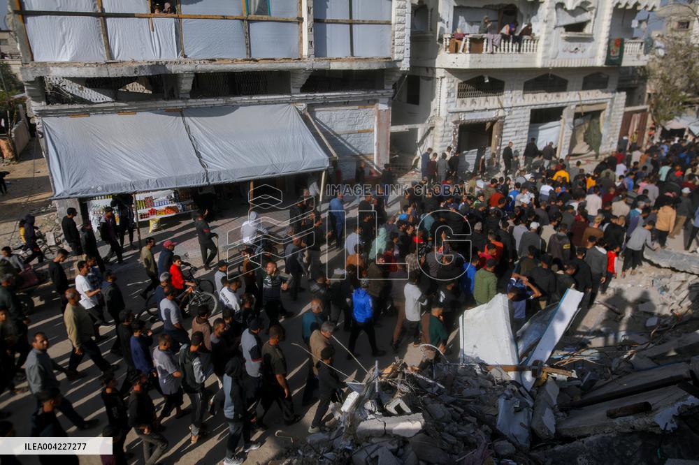 Gaza Protests Demand Hamas Exit - Palestine