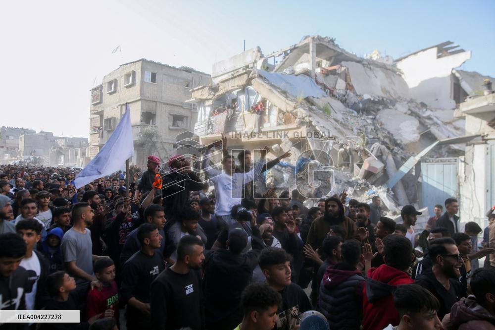 Gaza Protests Demand Hamas Exit - Palestine