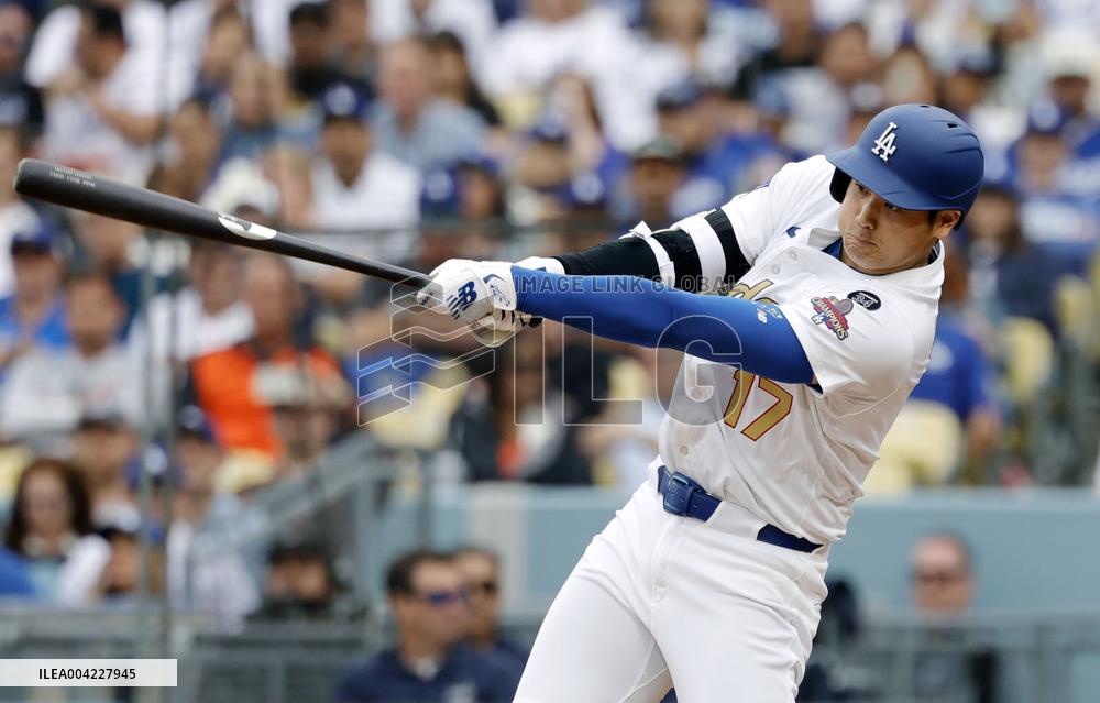 Baseball: Tigers vs. Dodgers