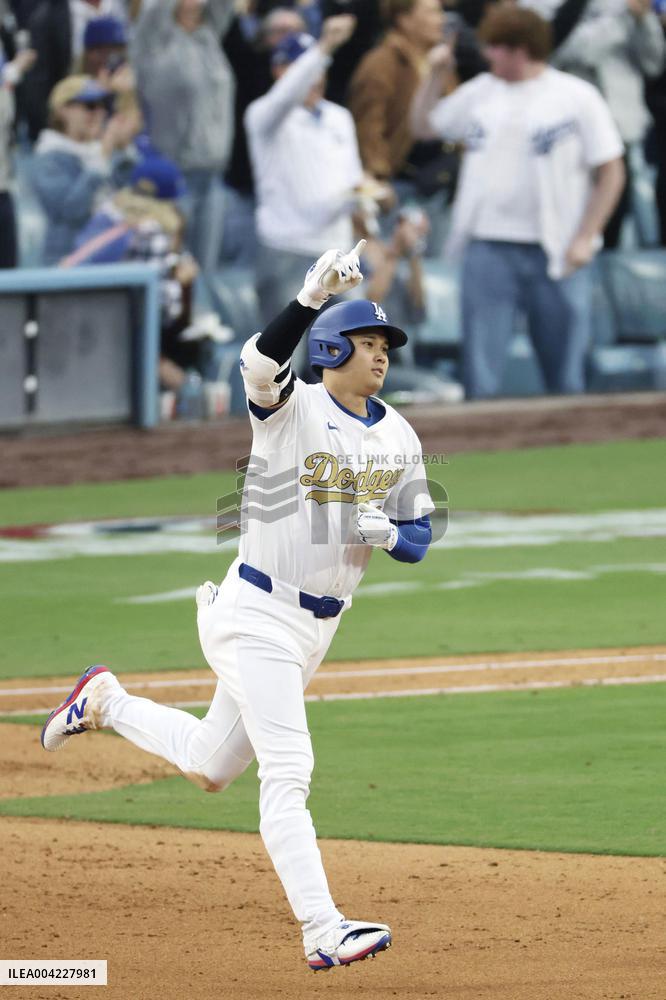 Baseball: Tigers vs. Dodgers