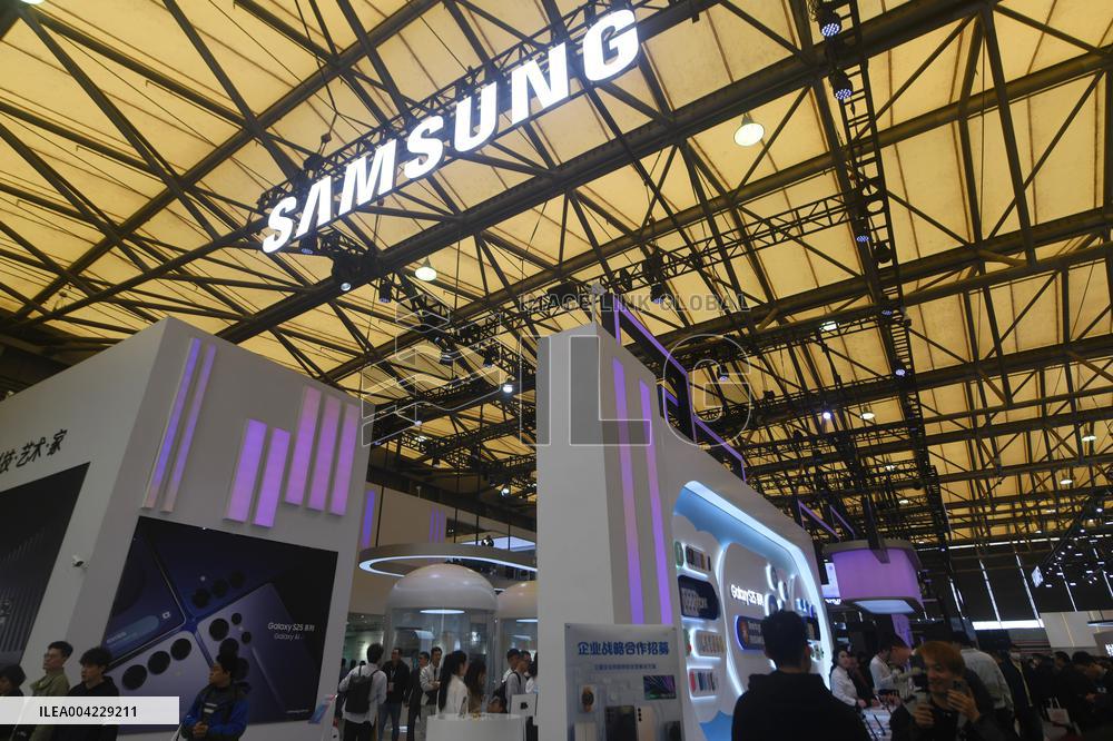 India Punishes Samsung Electronics