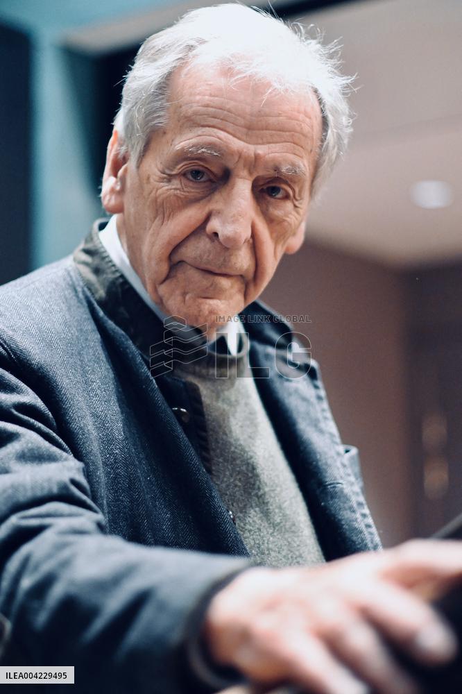 Director Konstantinos Gavras Costa-Gavras