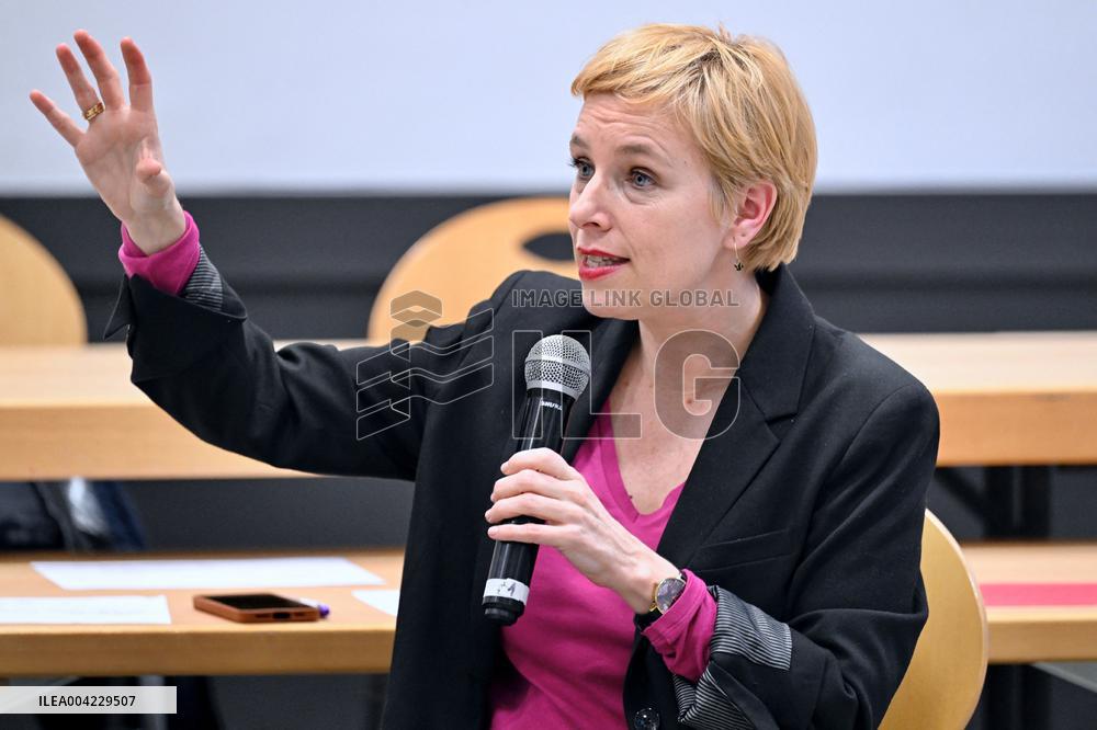 Clementine Autain Portrait