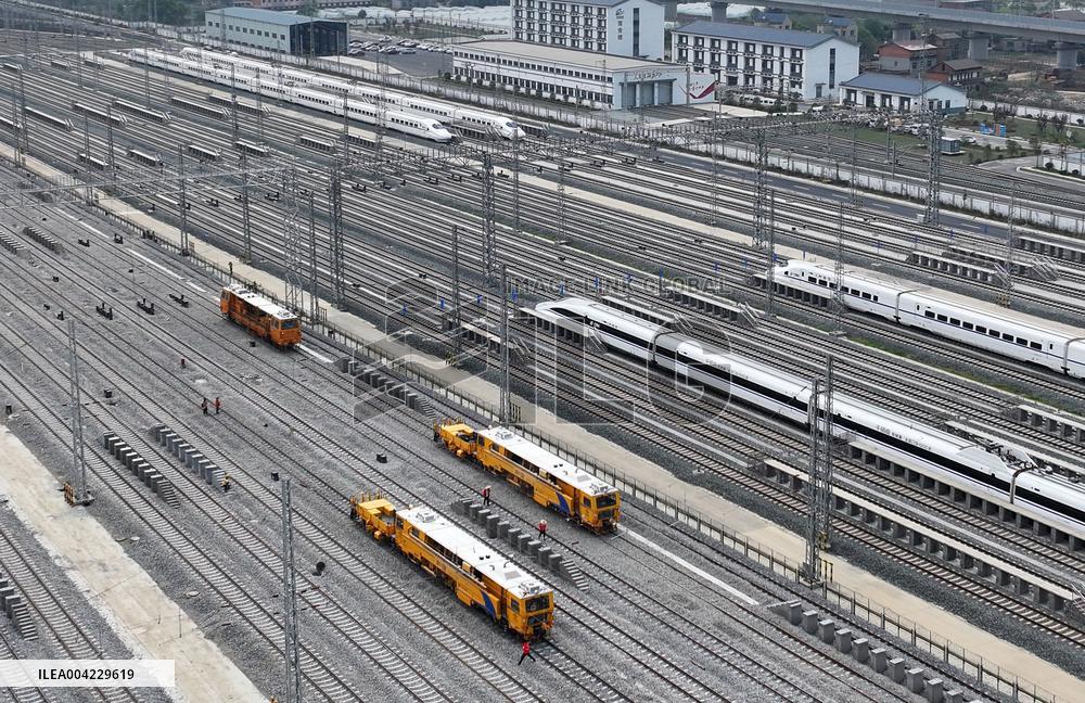 Nanchang-Jiujiang High-speed Railway Track Fine-adjustment