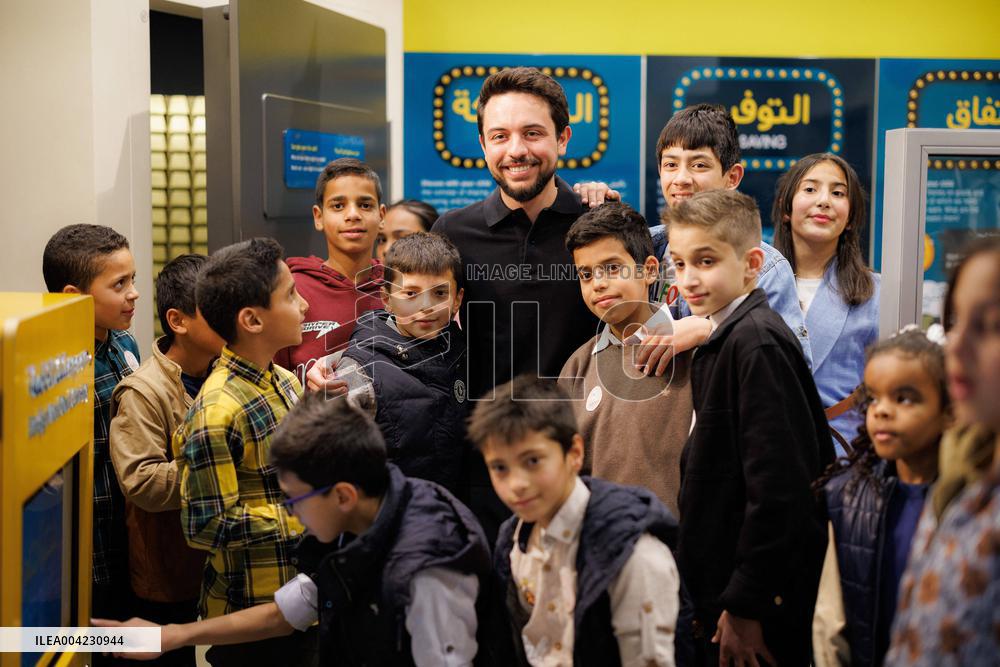 Prince Al Hussein And Wife Host Iftar For Orphans - Jordan