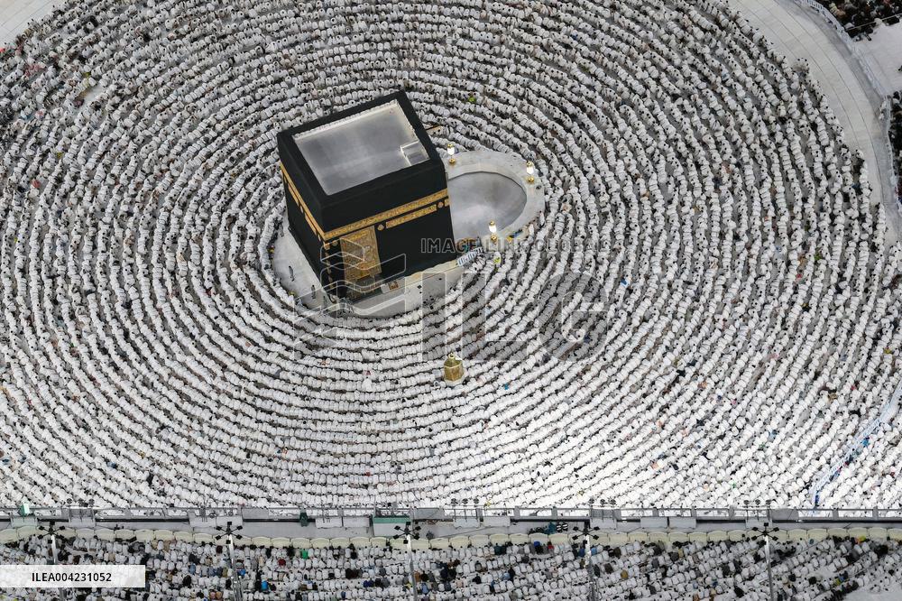 Great Mosque Ramadan Illustrations - Mecca