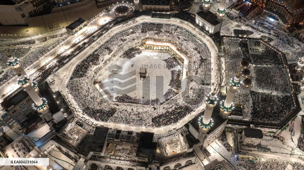 Great Mosque Ramadan Illustrations - Mecca