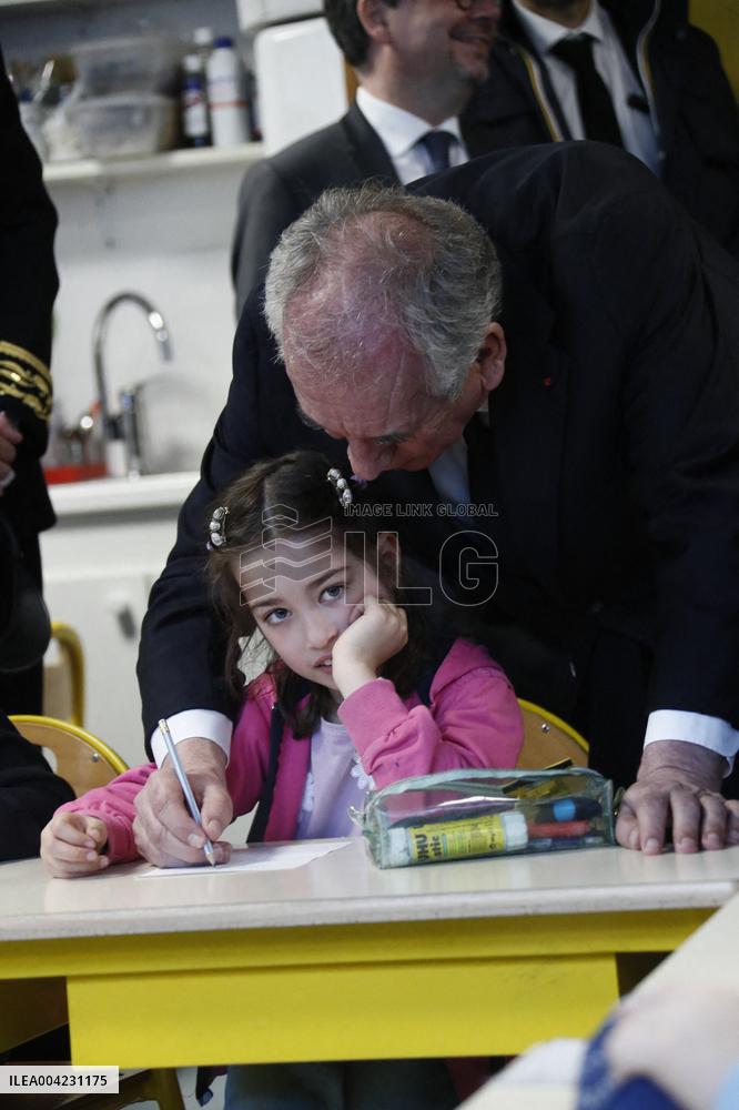 Strengthening Education Minister and Prime Minister Visit the Region - France