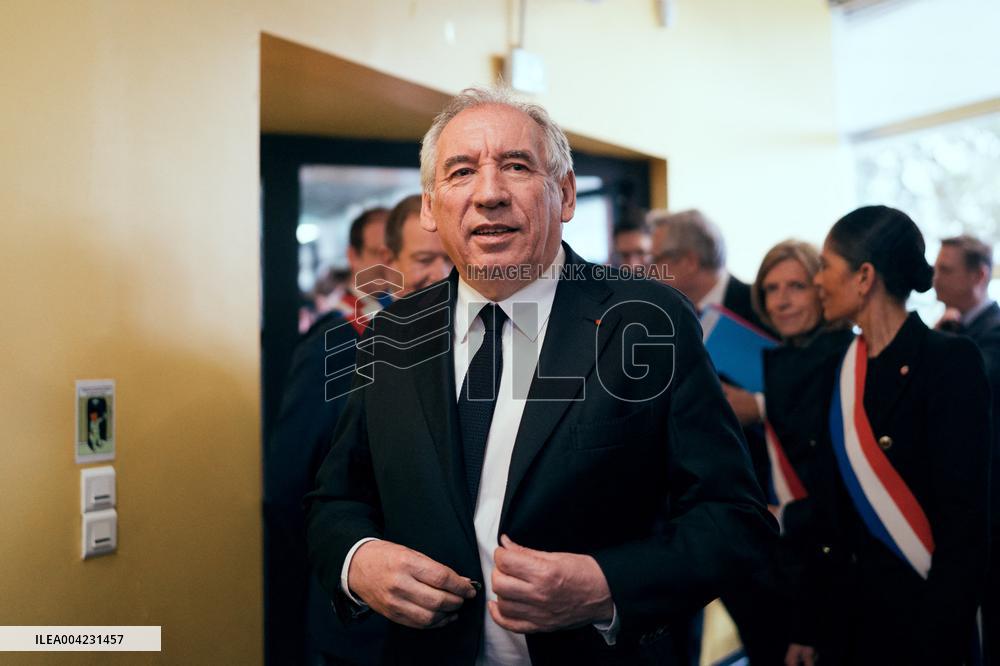 French PM during a Press Conference - Paris AJ
