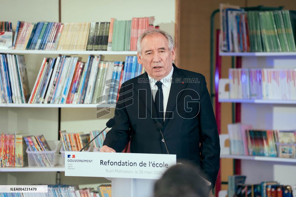 French PM during a Press Conference - Paris AJ