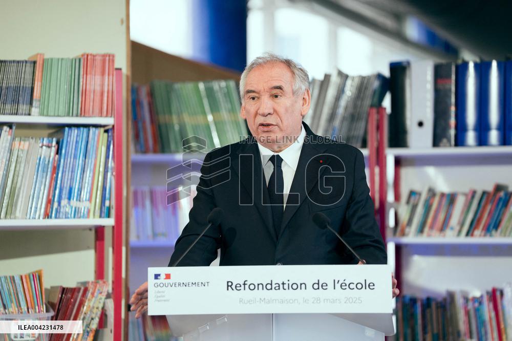 French PM during a Press Conference - Paris AJ