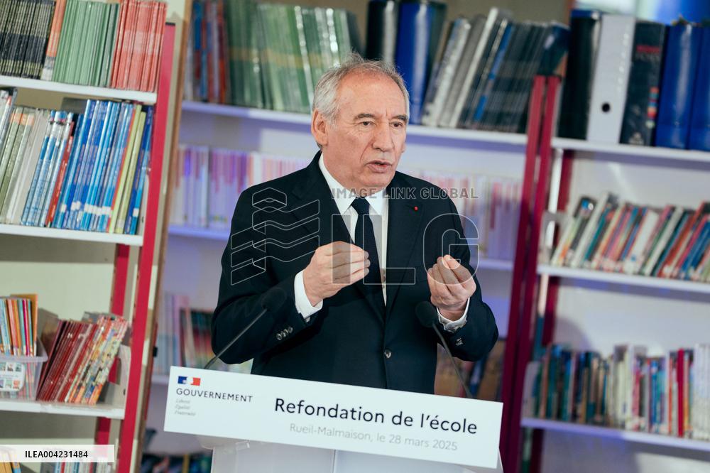 French PM during a Press Conference - Paris AJ