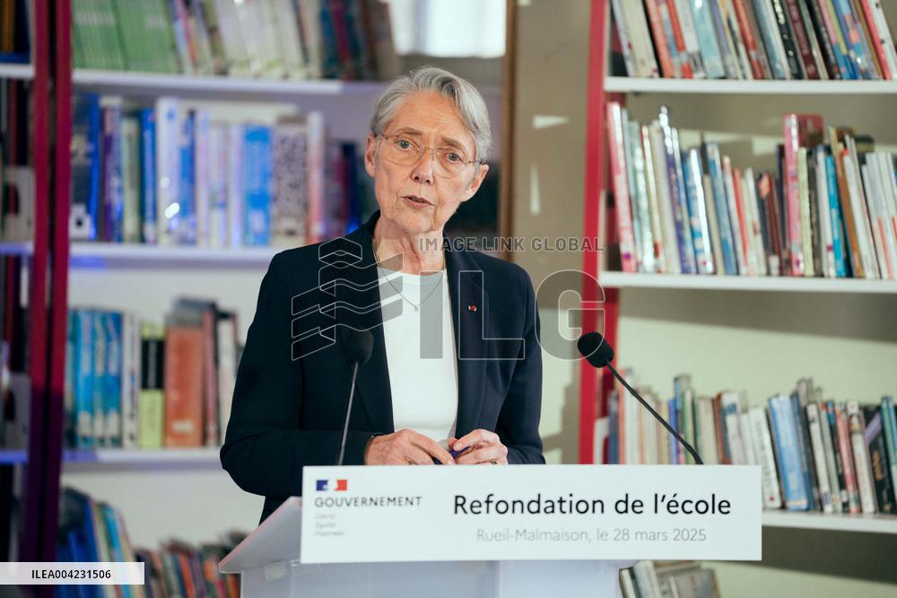 French PM during a Press Conference - Paris AJ