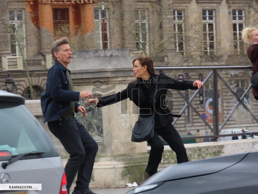 Jennifer Garner And Nikolaj Coster-Waldau On Set Of The Last Thing He Told Me - Paris