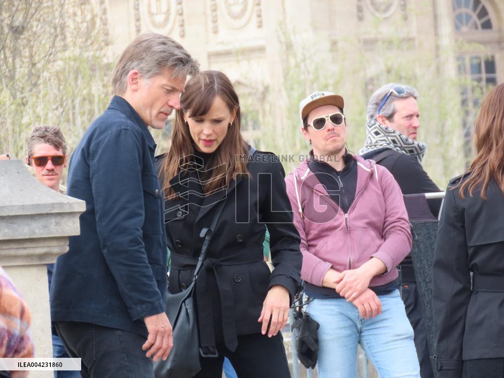 Jennifer Garner And Nikolaj Coster-Waldau On Set Of The Last Thing He Told Me - Paris