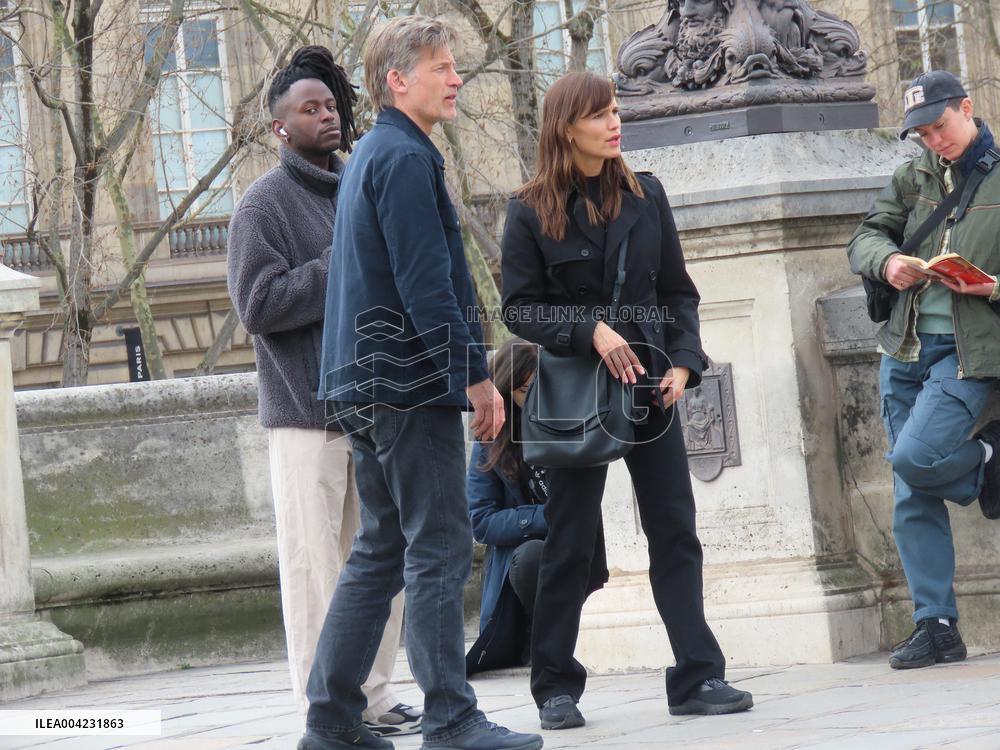 Jennifer Garner And Nikolaj Coster-Waldau On Set Of The Last Thing He Told Me - Paris