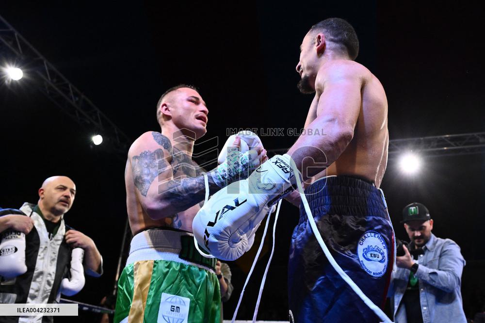 CONTATTO - Boxe - Mondiale Silver WBC Feather Weight - Magnesi vs El Handri