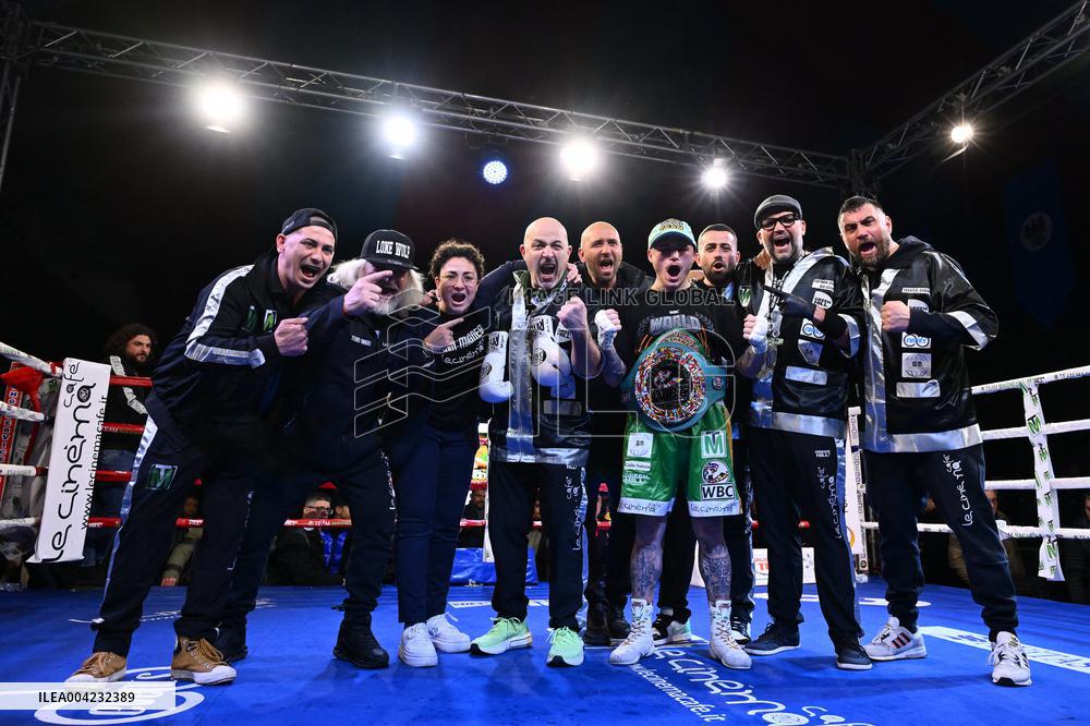 CONTATTO - Boxe - Mondiale Silver WBC Feather Weight - Magnesi vs El Handri