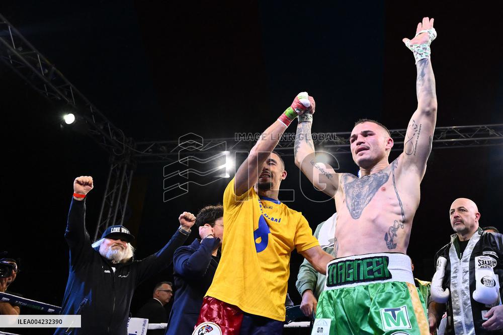 CONTATTO - Boxe - Mondiale Silver WBC Feather Weight - Magnesi vs El Handri