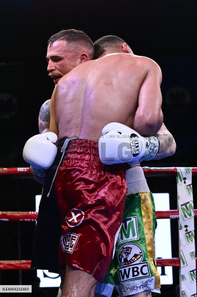 CONTATTO - Boxe - Mondiale Silver WBC Feather Weight - Magnesi vs El Handri