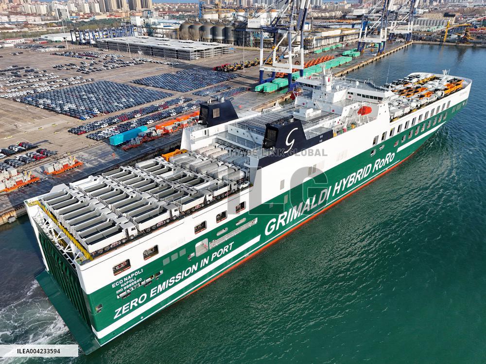 World's Largest Environmentally Friendly Short-haul RO-ro Ship First Load Operation