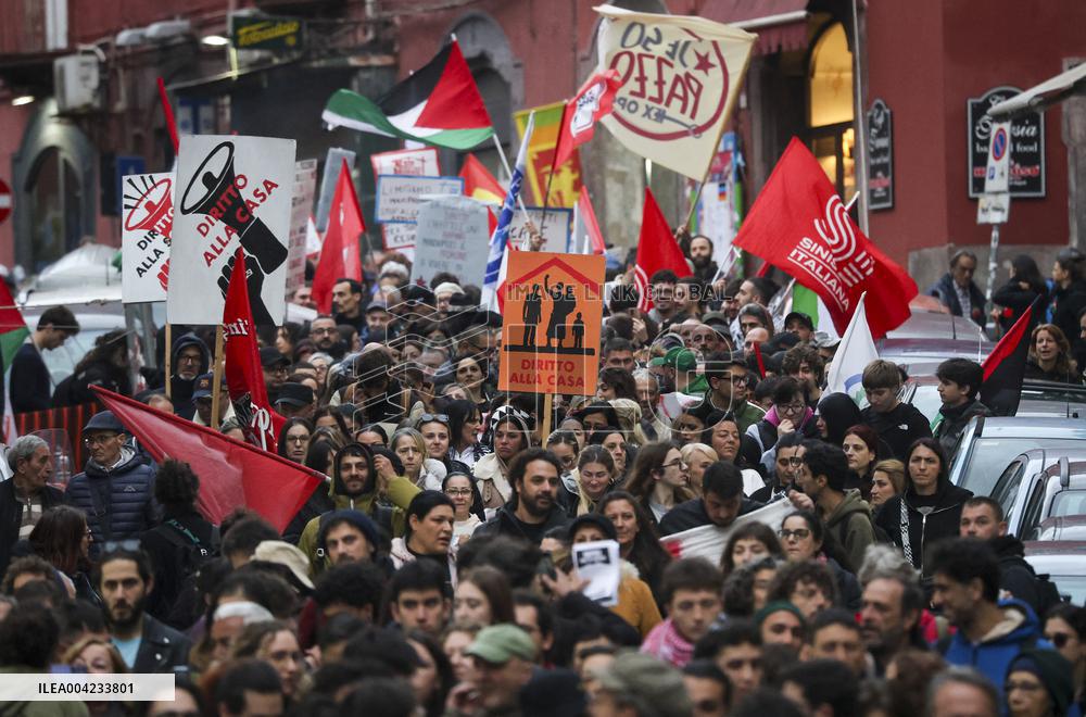 Demonstration Against Overtourism - Naples