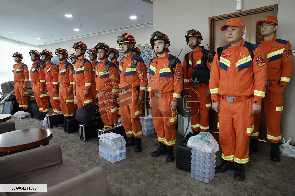 Chinese Rescue Teams Depart For Myanmar