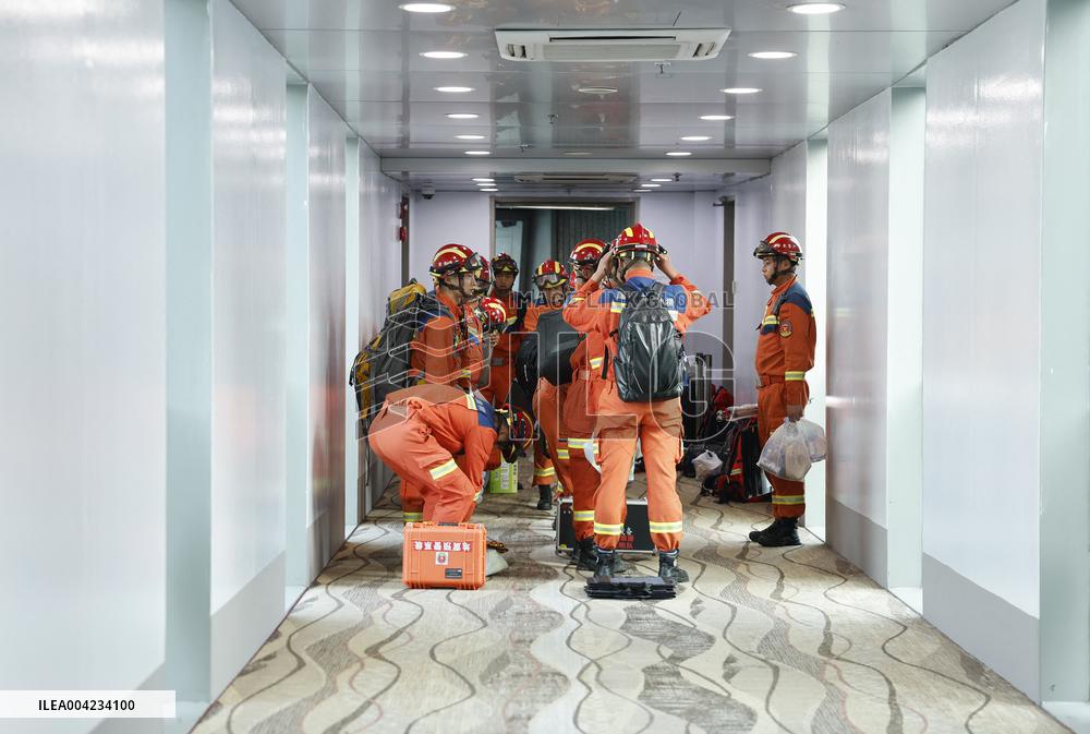 Chinese Rescue Teams Depart For Myanmar