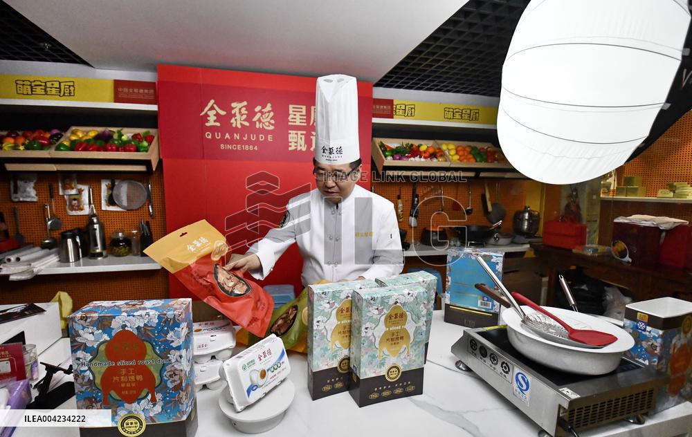 Preserving Tradition And Innovating Duck Culture - Bejing