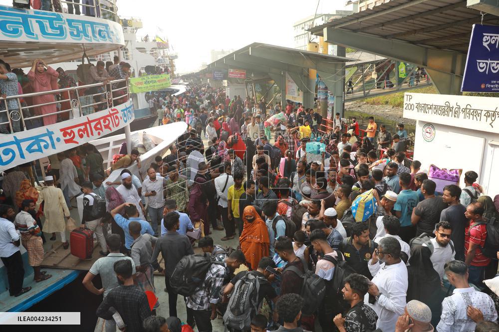 Millions of Bangladeshis travel in annual Eid-ul-Fitr exodus