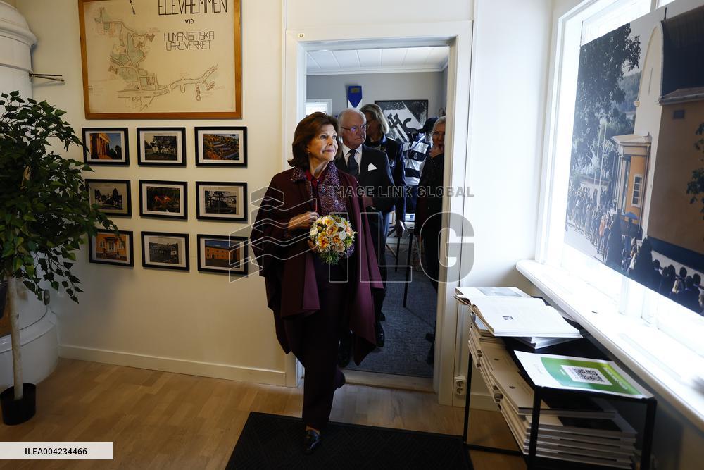 THE ROYAL COUPLE CELEBRATES SCHOOL 100 YEARS