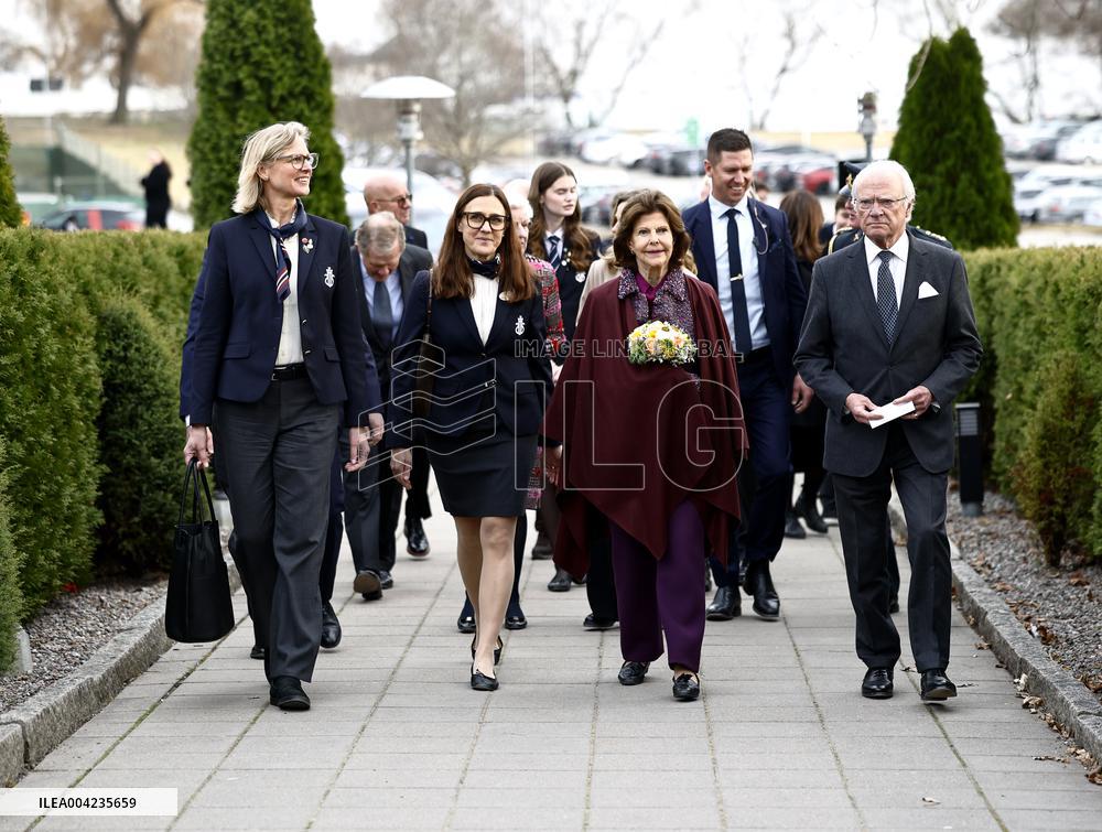 THE ROYAL COUPLE CELEBRATES SCHOOL 100 YEARS