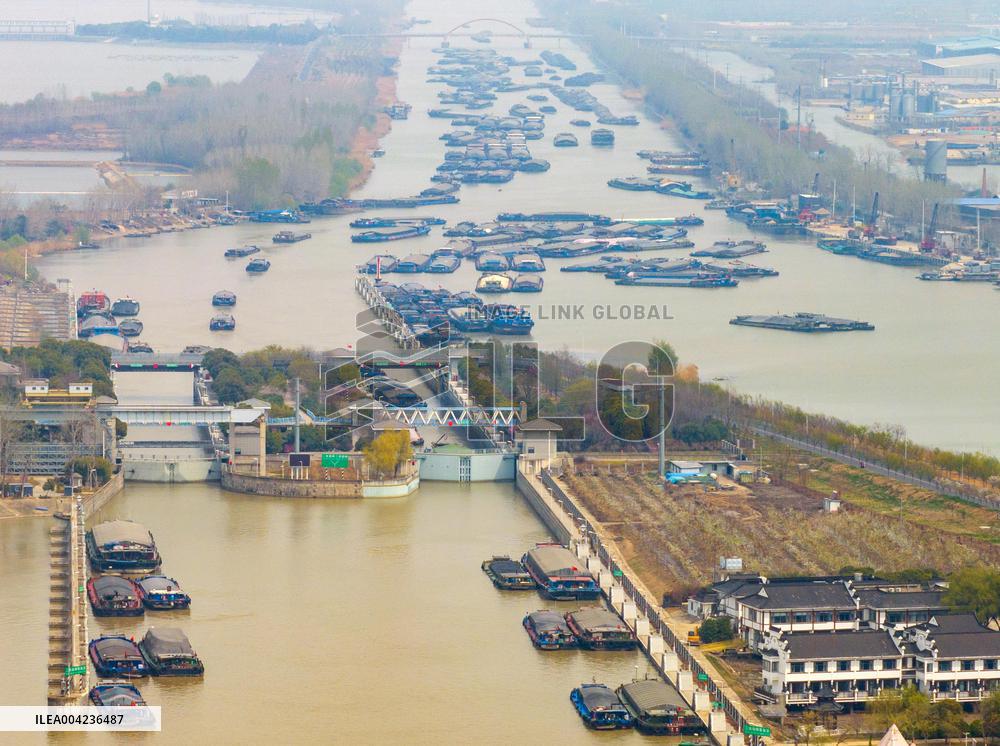 Subei Irrigation Canal Water Transport