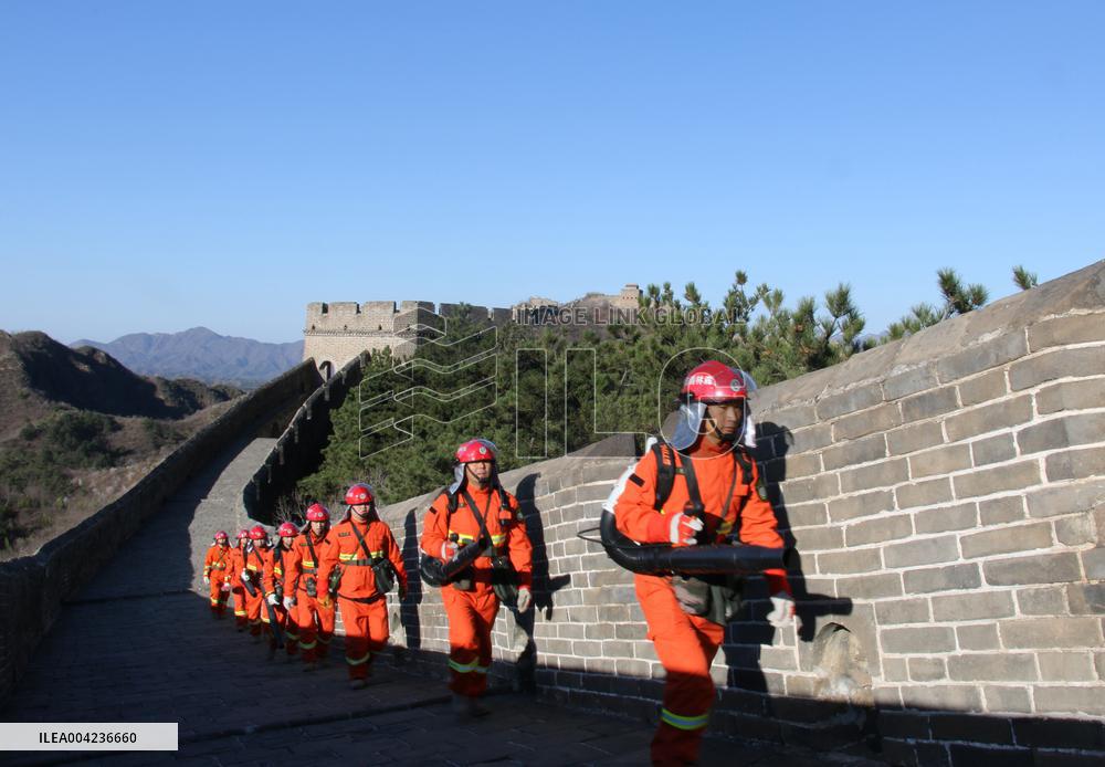 Firefighters Patrol Jinshanling Great Wall Scenic Area in  Cheng