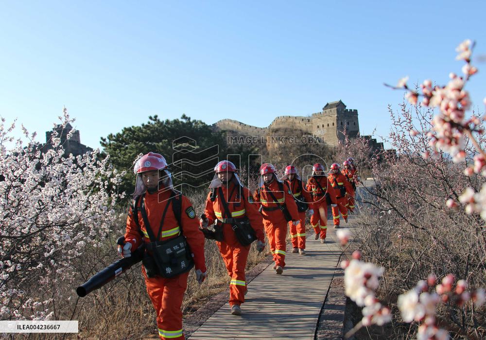 Firefighters Patrol Jinshanling Great Wall Scenic Area in  Cheng