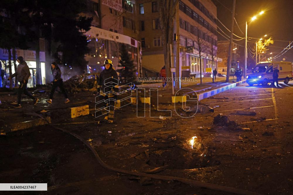 Russian troops hit military hospital in Kharkiv