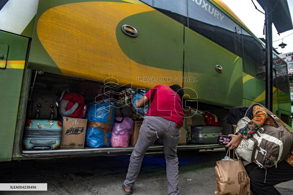Indonesia's Annual 'Mudik' Exodus