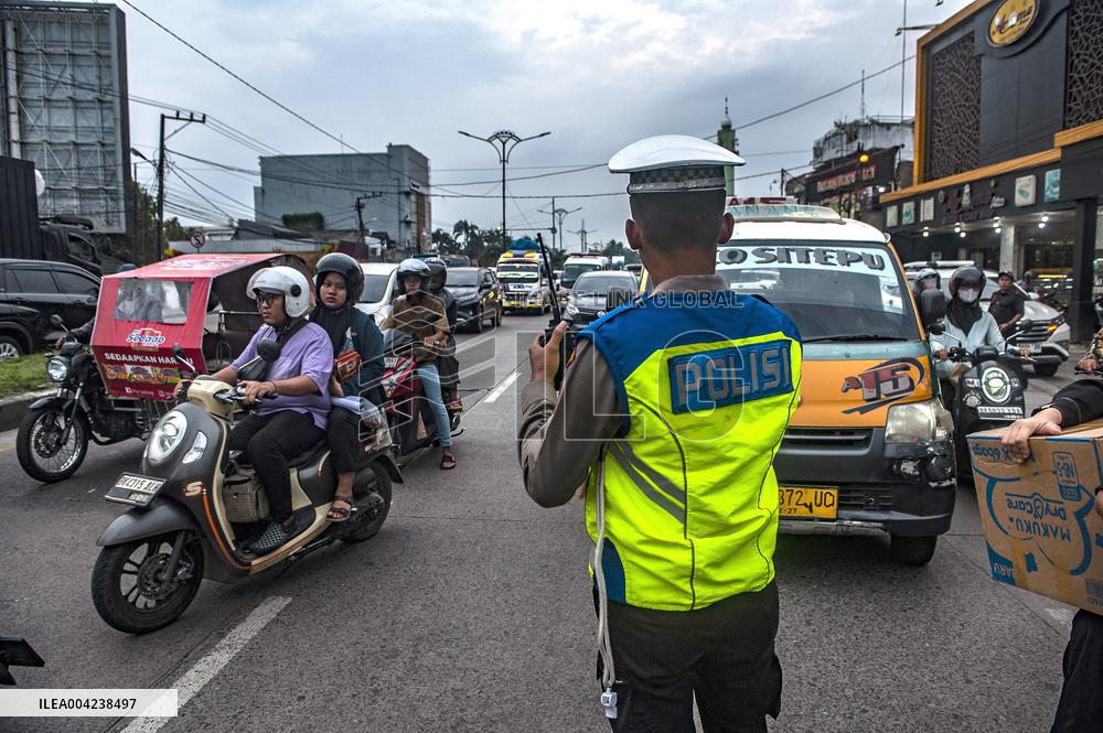Indonesia's Annual 'Mudik' Exodus