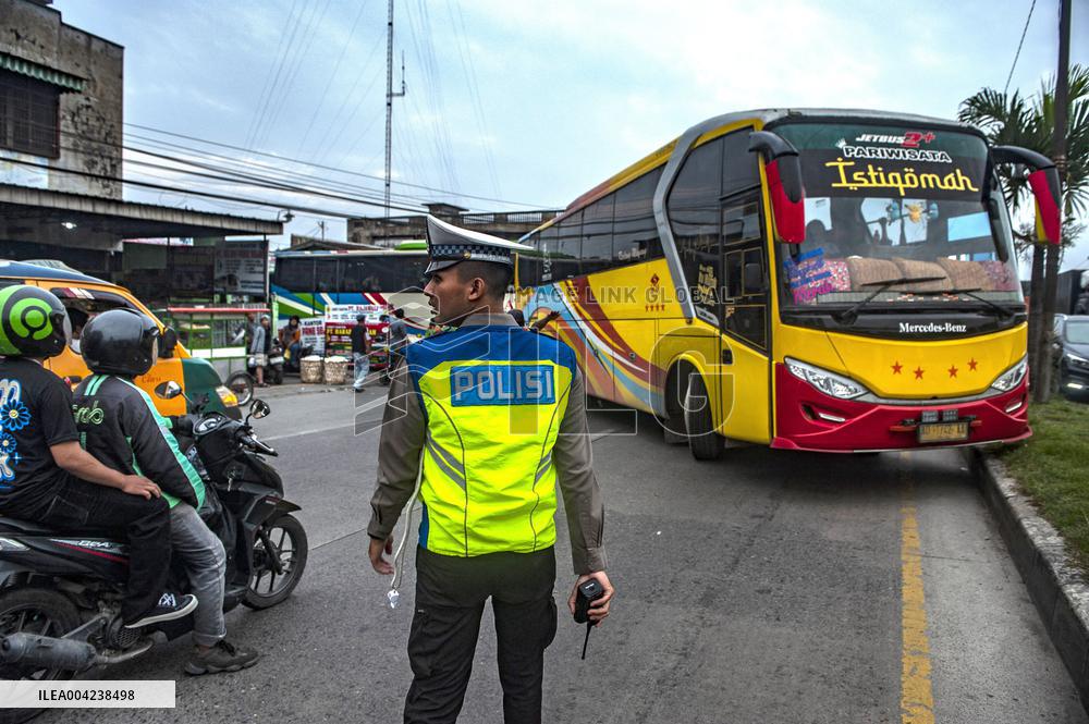 Indonesia's Annual 'Mudik' Exodus