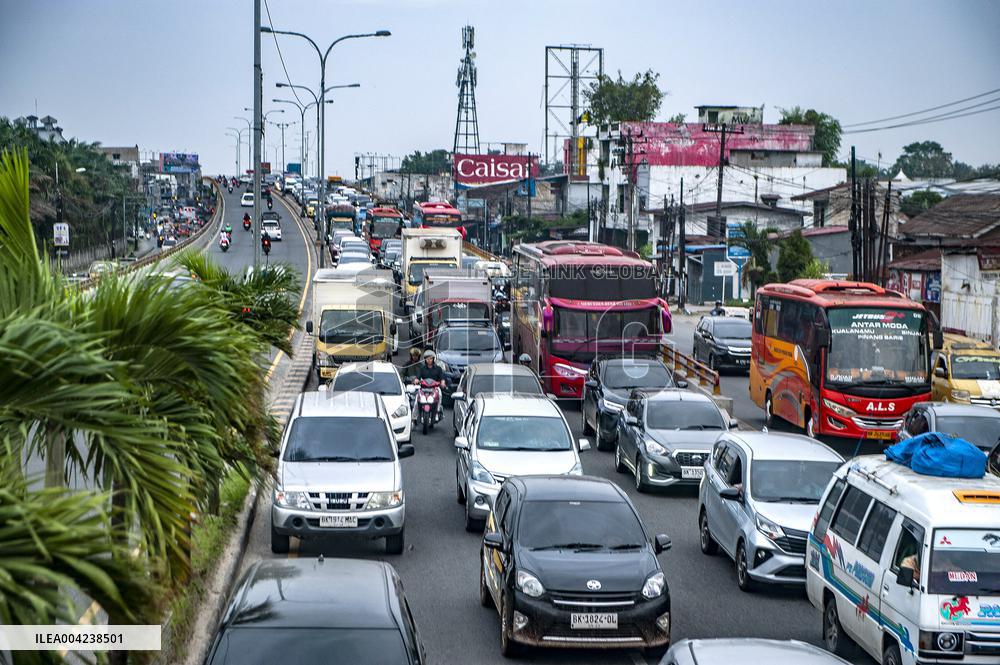 Indonesia's Annual 'Mudik' Exodus