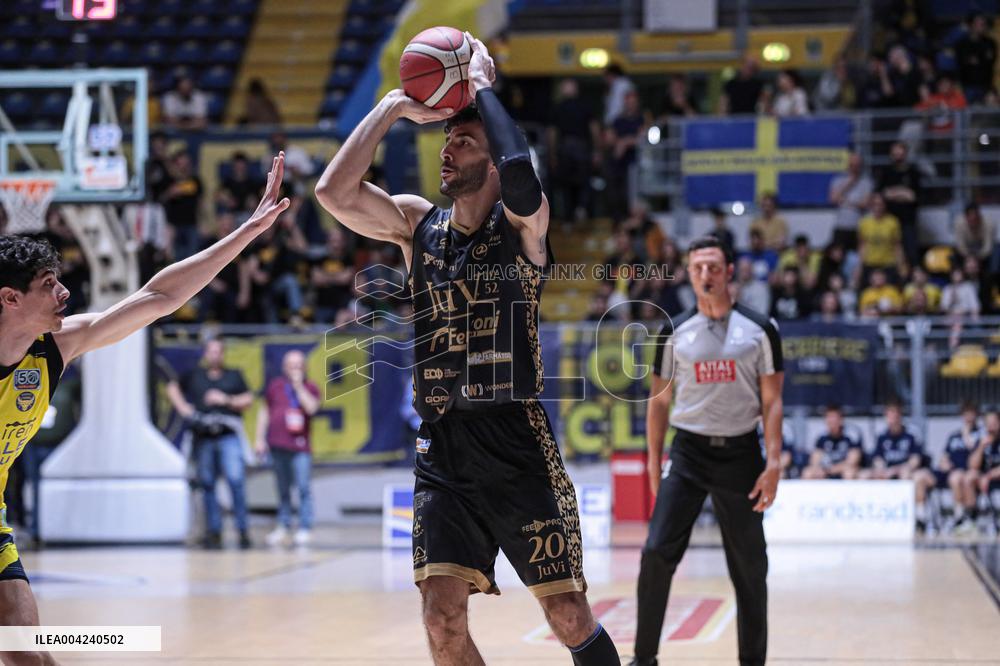 BASKET - Serie A2 - Reale Mutua basket Torino vs Juventus Cremona