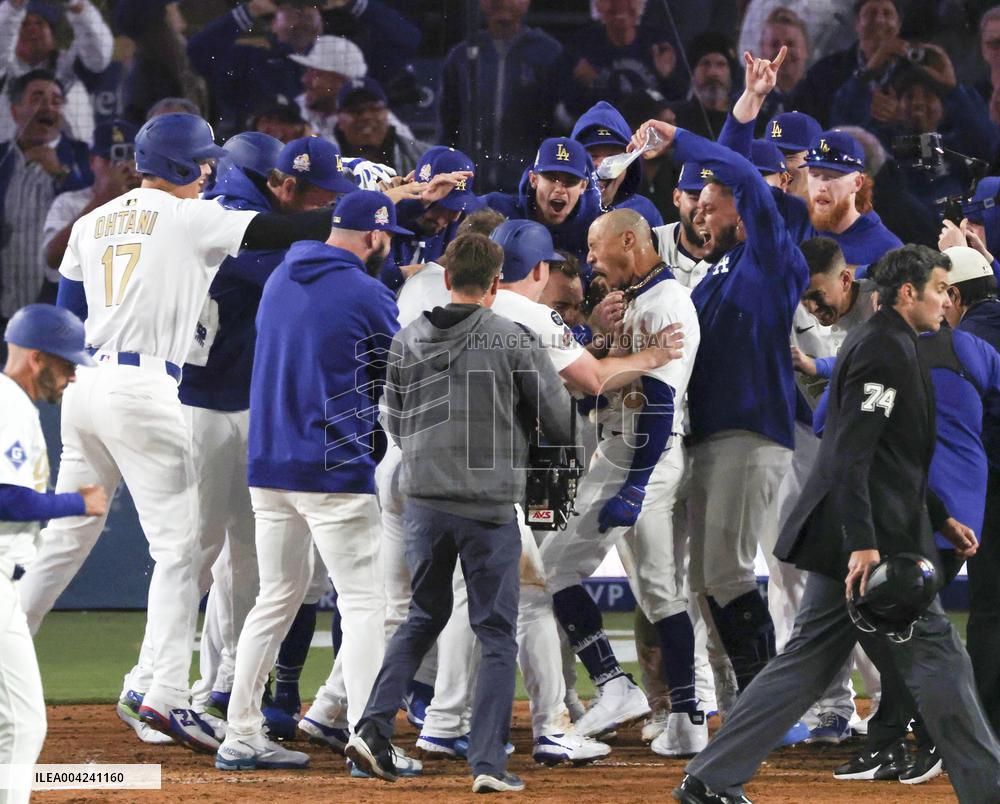 Baseball: Tigers vs. Dodgers