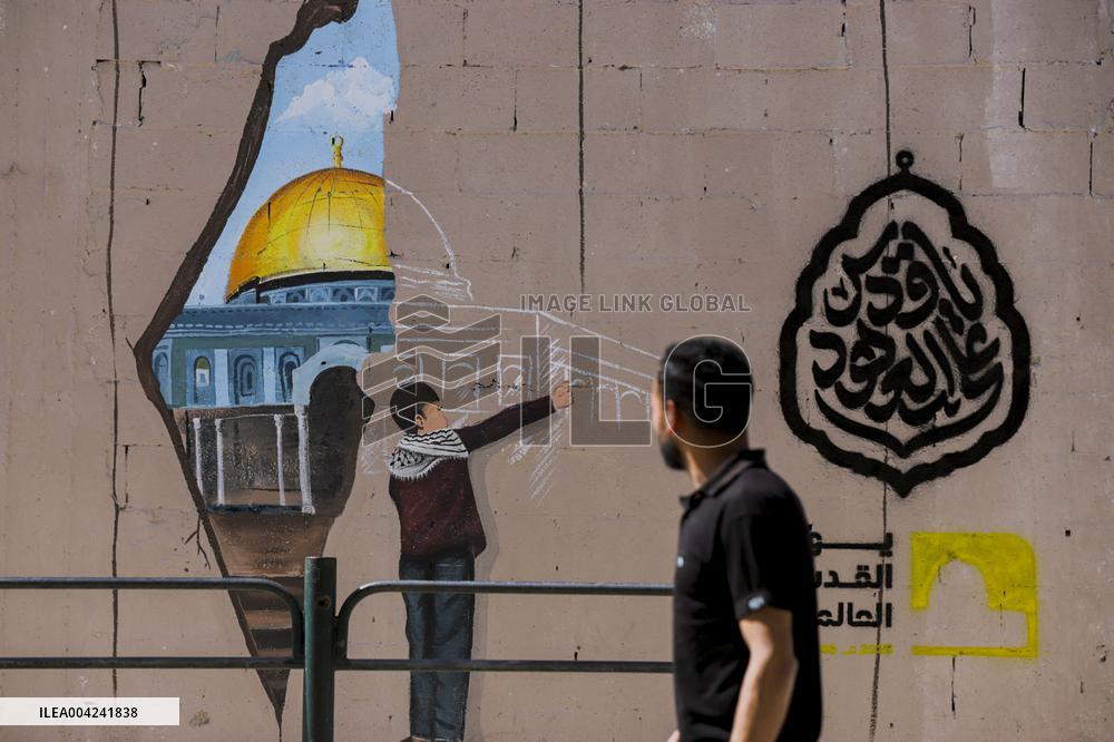 Walls of Gaza Speak Against U.S. Arms