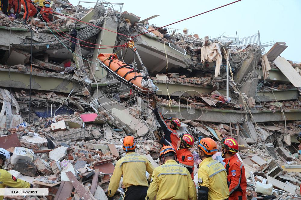 Rescue Search For Survivors Three Days After Quake - Myanmar