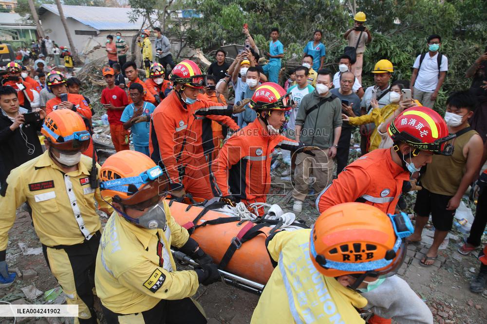 Rescue Search For Survivors Three Days After Quake - Myanmar