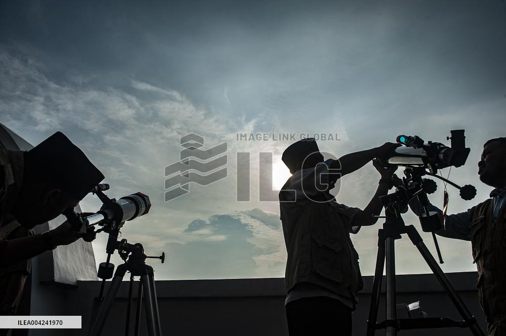 The End Of Ramadan 2025 Marks Eid Mubarak 1446 H - Indonesia