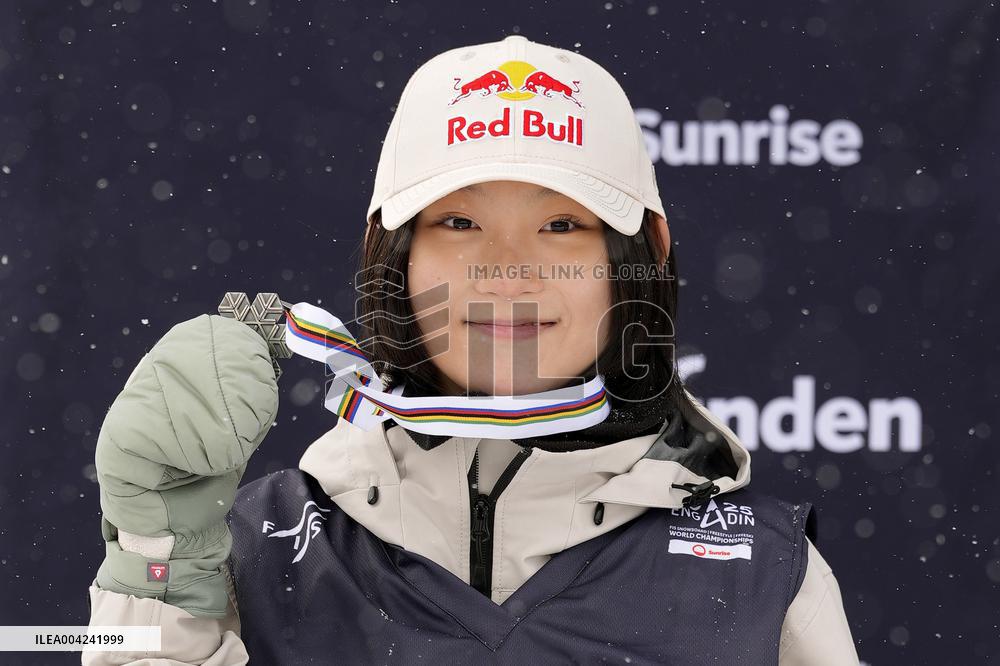 Snowboarding: World championships