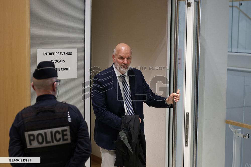 Le Pen RN Party leaves her Trial Verdict for EU Fund Embezzlement - Paris