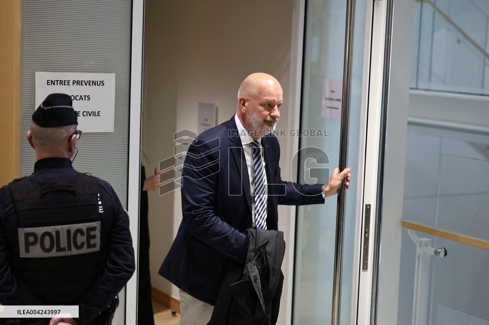 Le Pen RN Party leaves her Trial Verdict for EU Fund Embezzlement - Paris